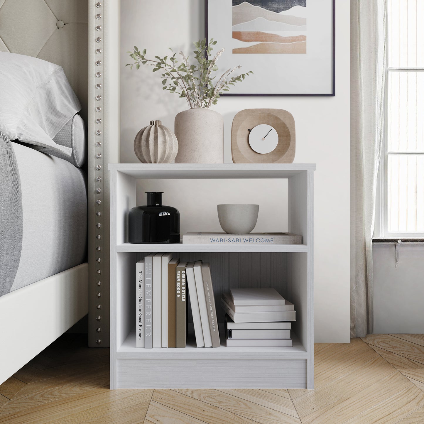 Duan and Simple Modern Nightstand