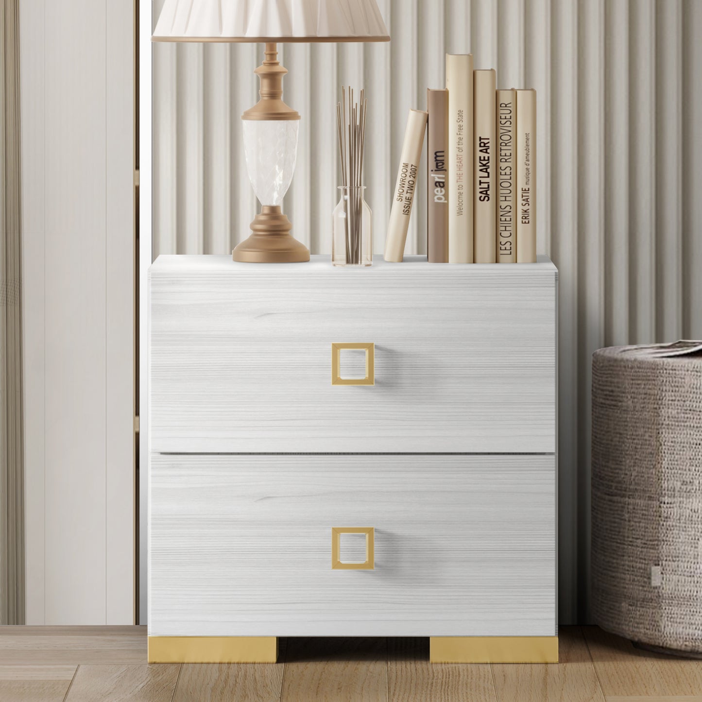 Matsuko Modern 2-Drawers Nightstand